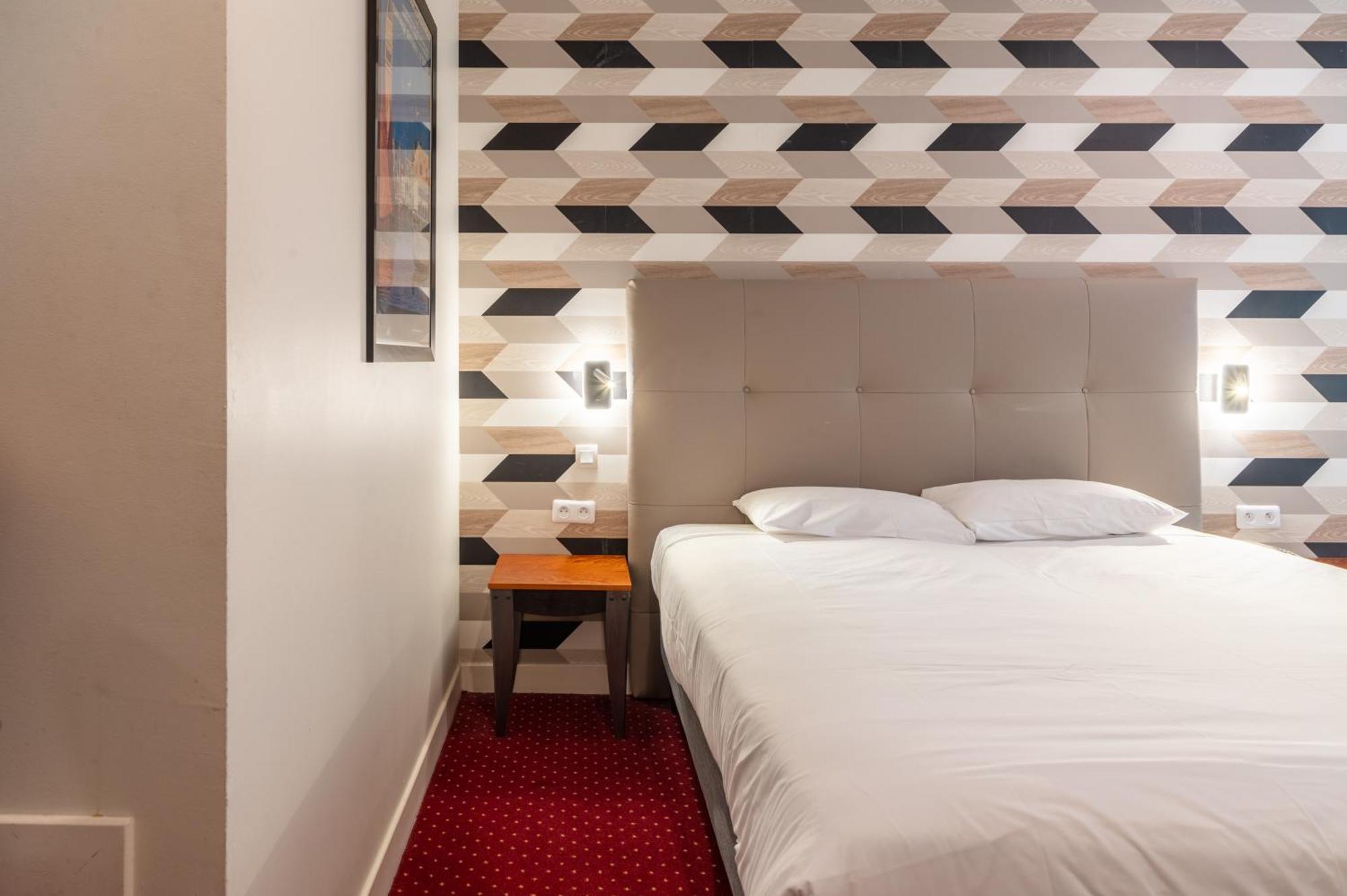 Logis Le Relais De Fusies Hotel Lacaune Exterior foto